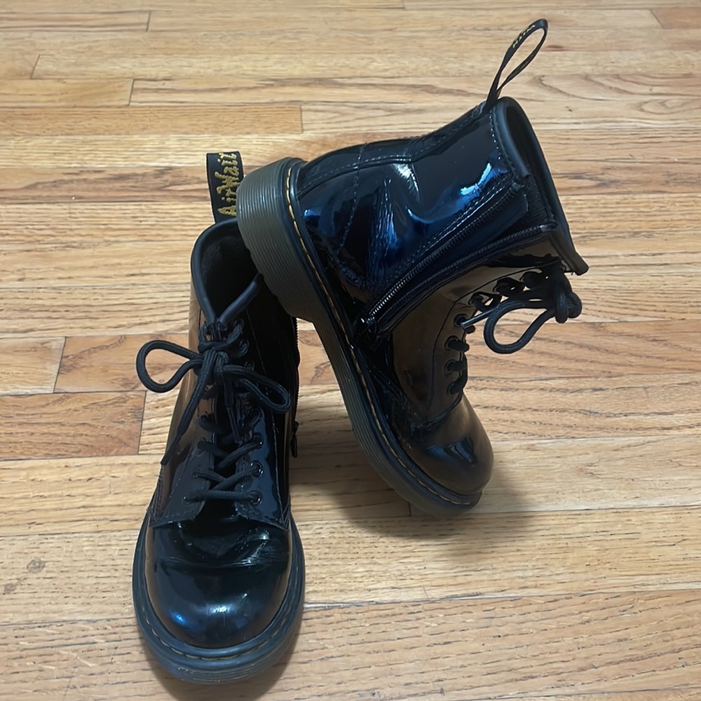 Kid’s Dr. Martens - Picture 4 of 4